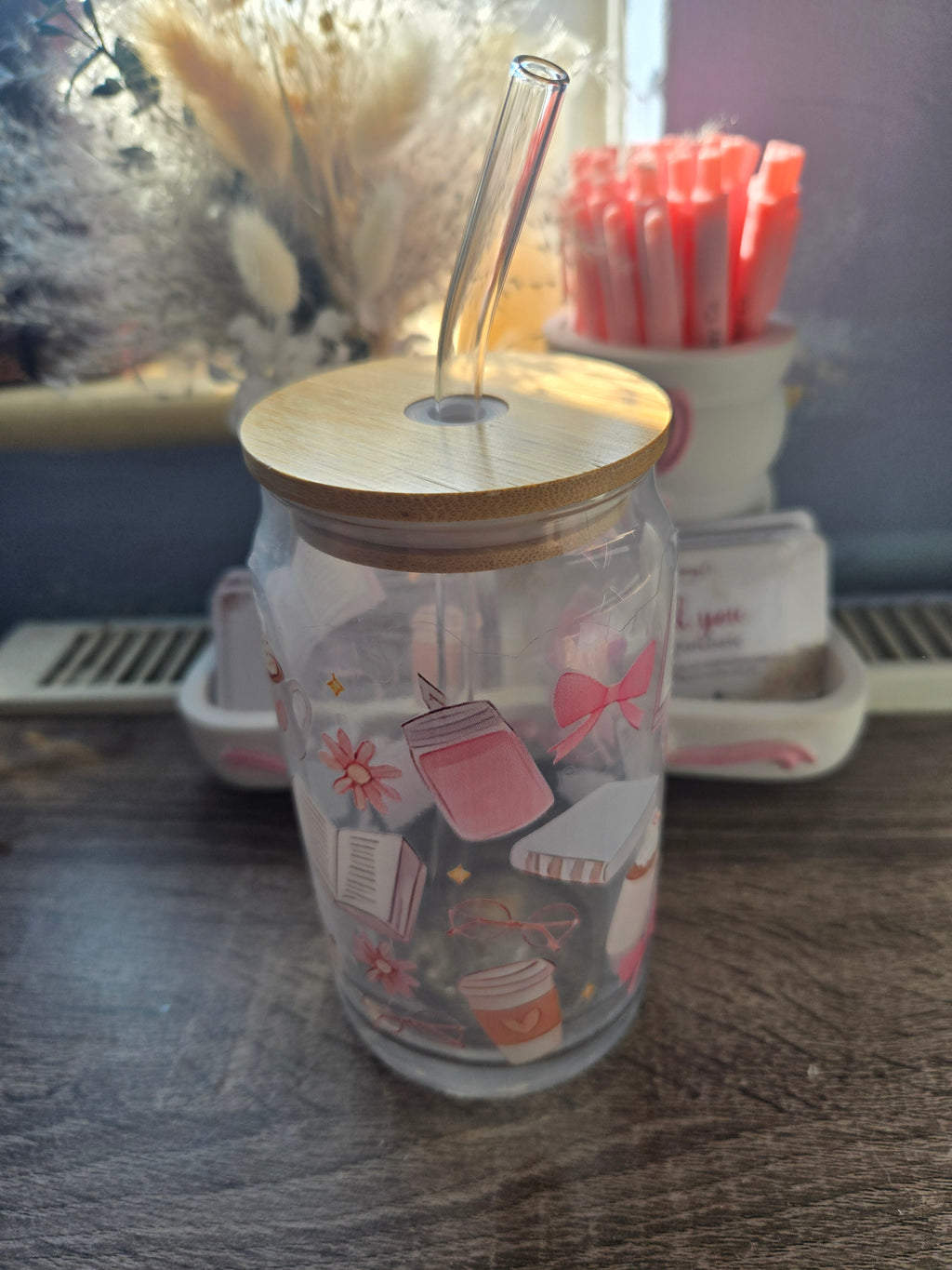 Romanticised glass tumbler