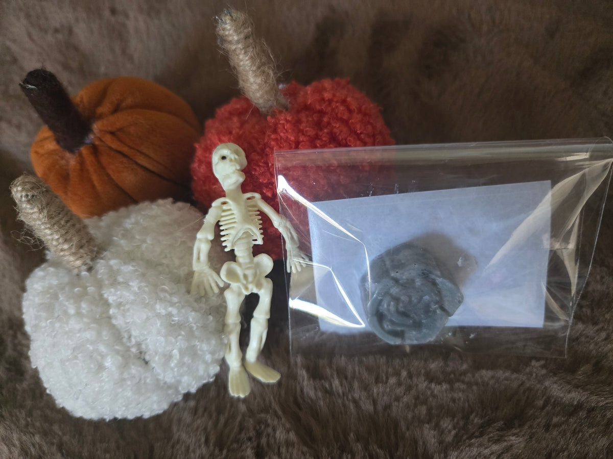 LIMITED EDITION 💀 Nightmare on Smut Street rose Wax Melt