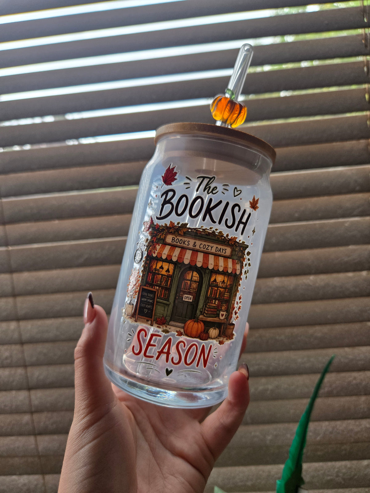 📚 The Bookish Season Glass Tumbler