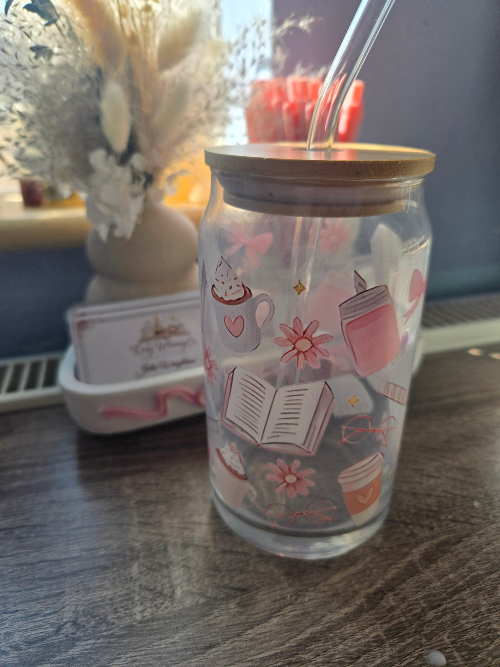 Romanticised glass tumbler
