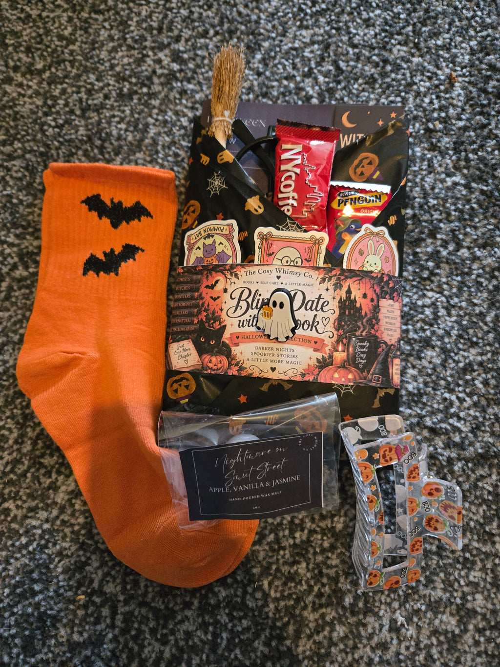 🎃 The Haunted Reading Box
Limited Edition Halloween Mystery Book Box