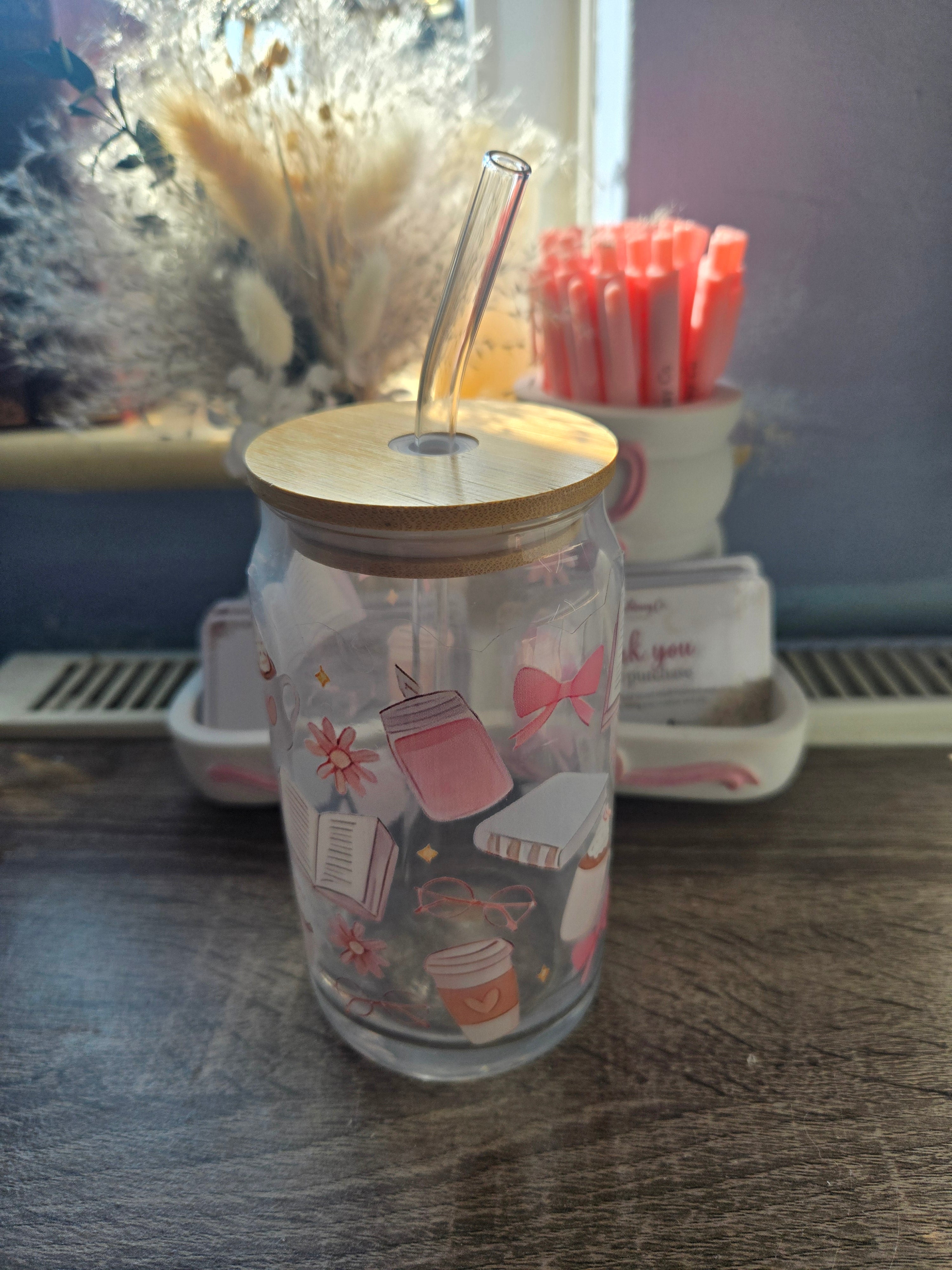 Romanticised glass tumbler